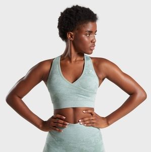 CAMO SEAMLESS SPORTS BRA
- Sage Green - S